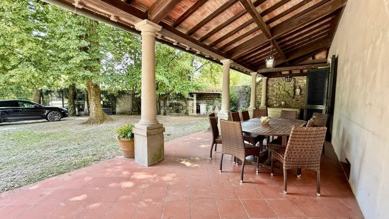 Вилла в Баньи-ди-Лукка